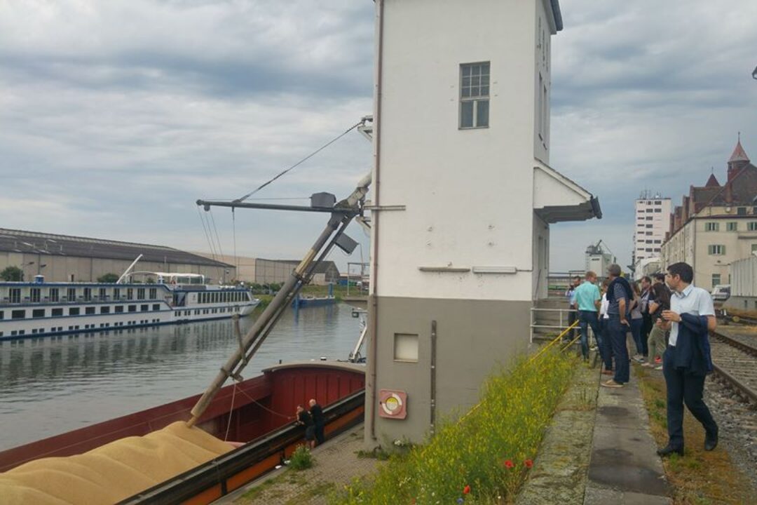 ENERGY BARGE: energy transportation and bioenergy